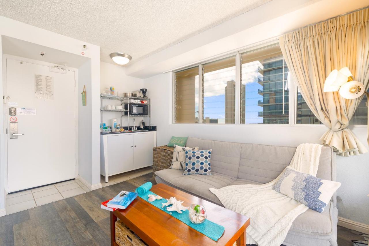 Beautiful Studio In The Heart Of Vibrant Waikiki Apartment Honolulu Exterior photo